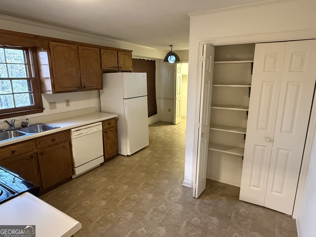 1030 Cherokee Circle - Photo 13