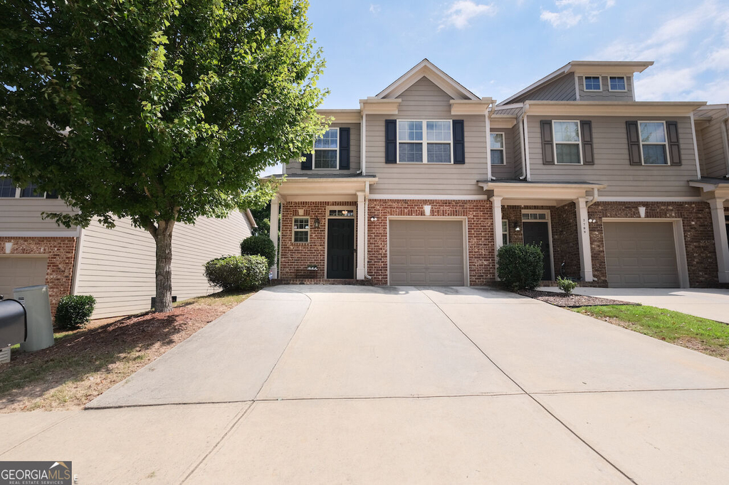 2711 Morgan Glen Road - Photo 0