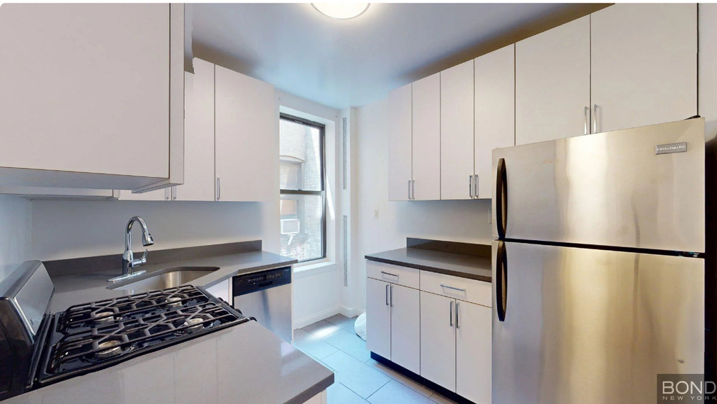 East 88th Street - Photo 1