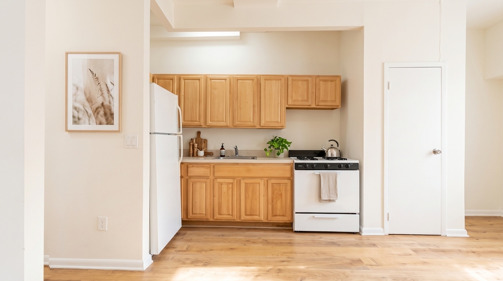 18 West 108th Street - Photo 2