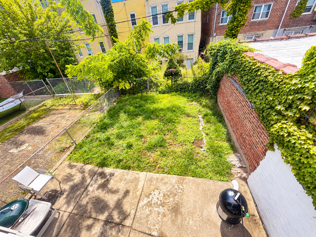 32-64 43rd Street - Photo 10