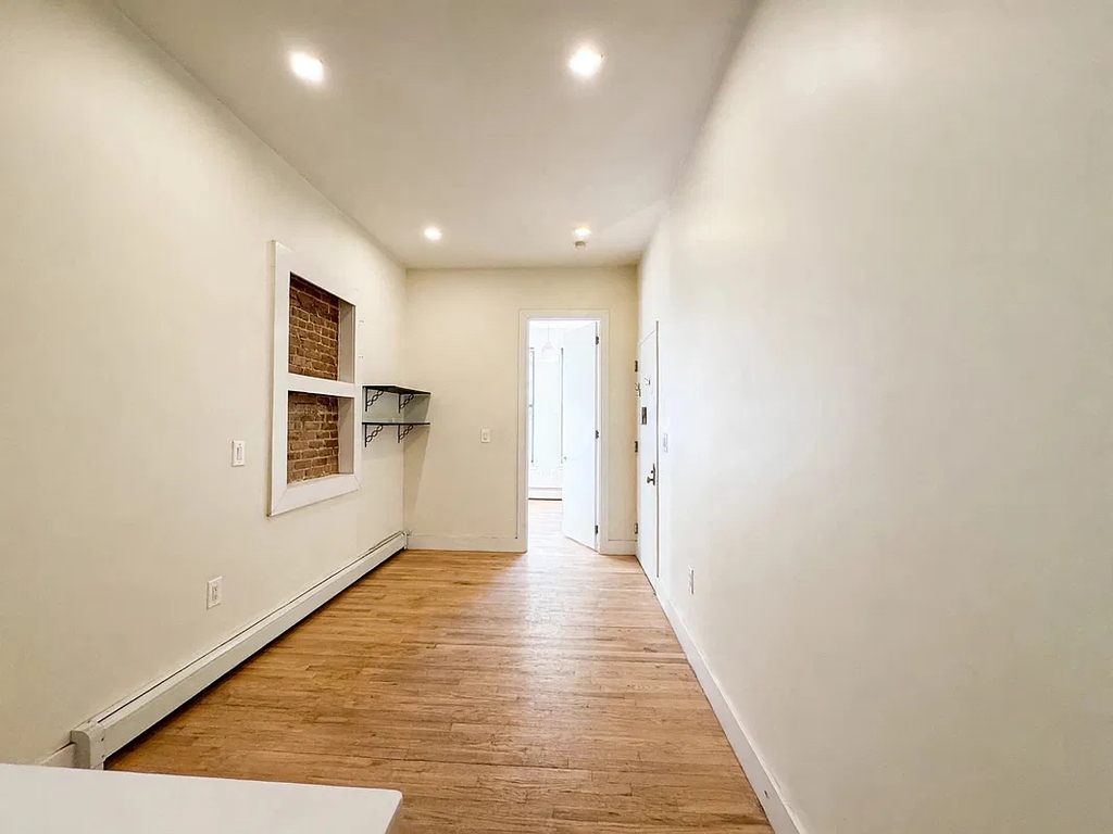 1063 Pacific Street - Photo 2