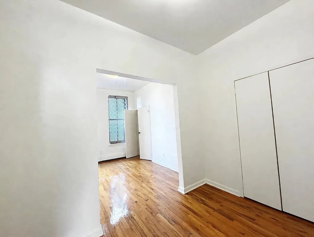 663 Classon Avenue - Photo 3