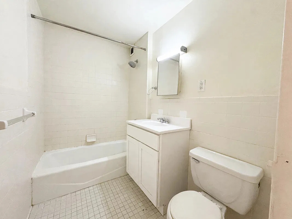 663 Classon Avenue - Photo 4