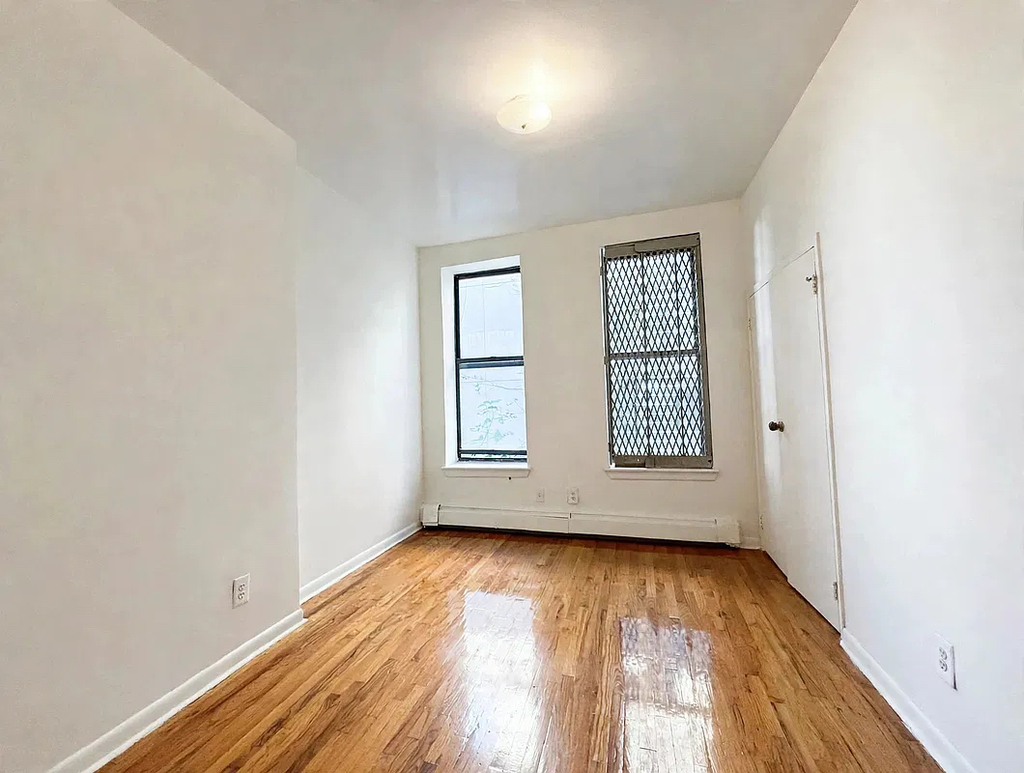 663 Classon Avenue - Photo 2