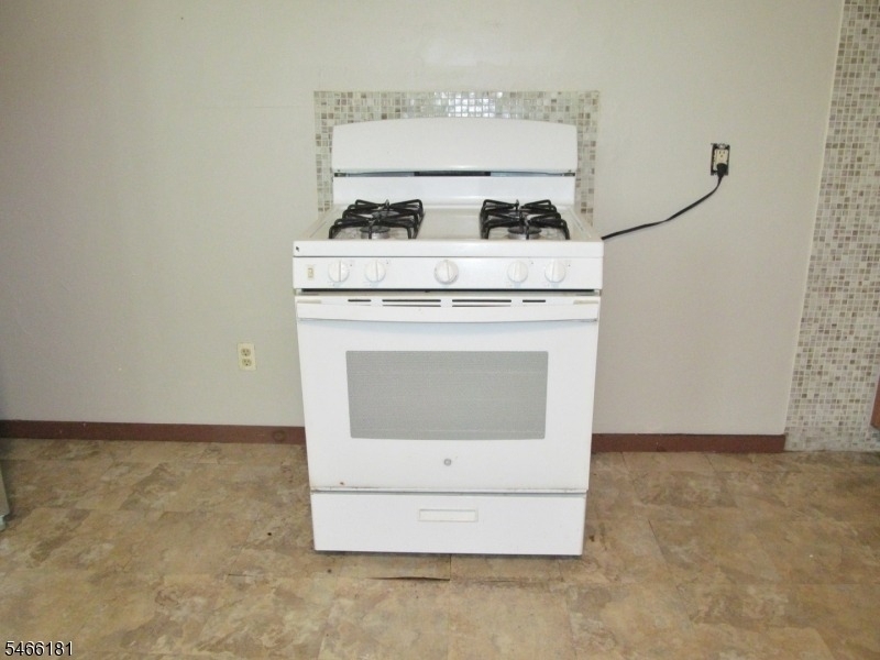 33 Cedar Alley - Photo 3