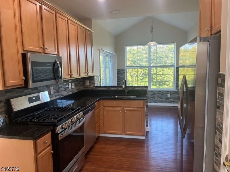 275 Winding Hill Dr - Photo 5