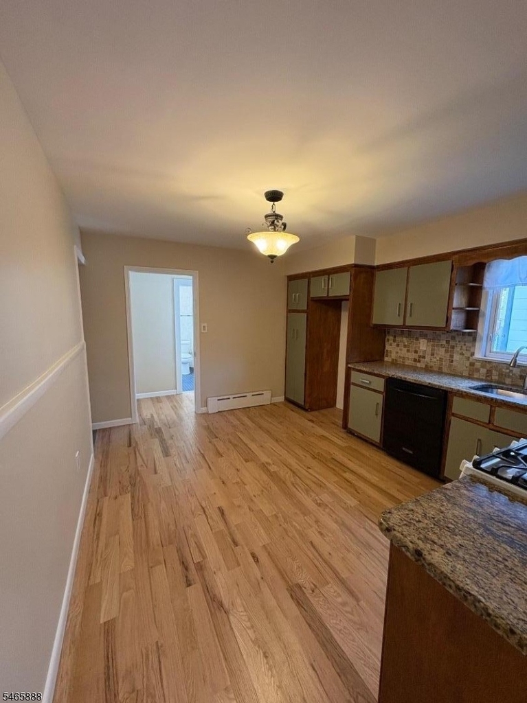 40 Mechanic St - Photo 5