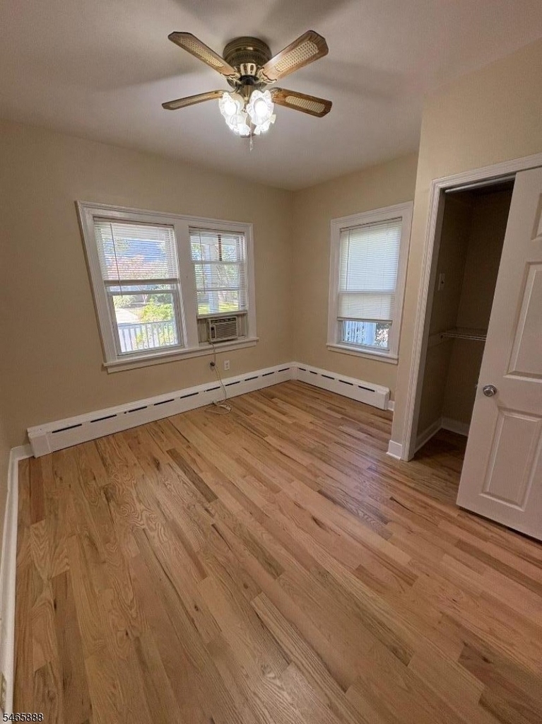 40 Mechanic St - Photo 2