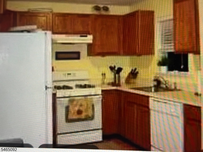 36 Henry St - Photo 4