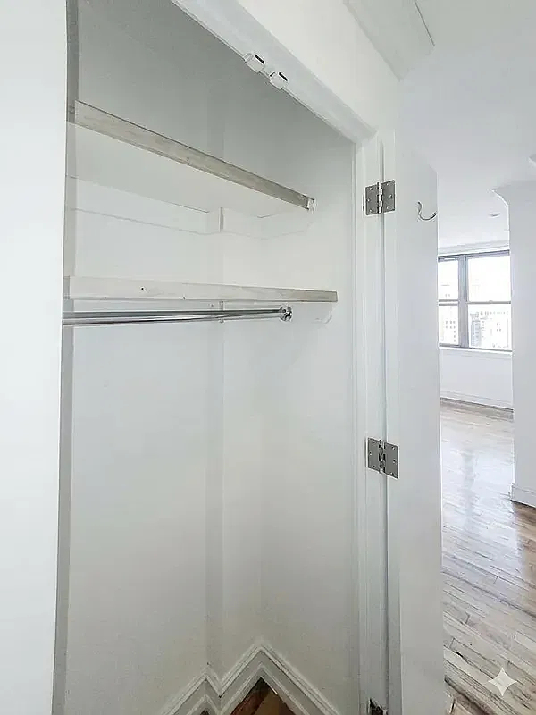 238 East 36th Street - Photo 2