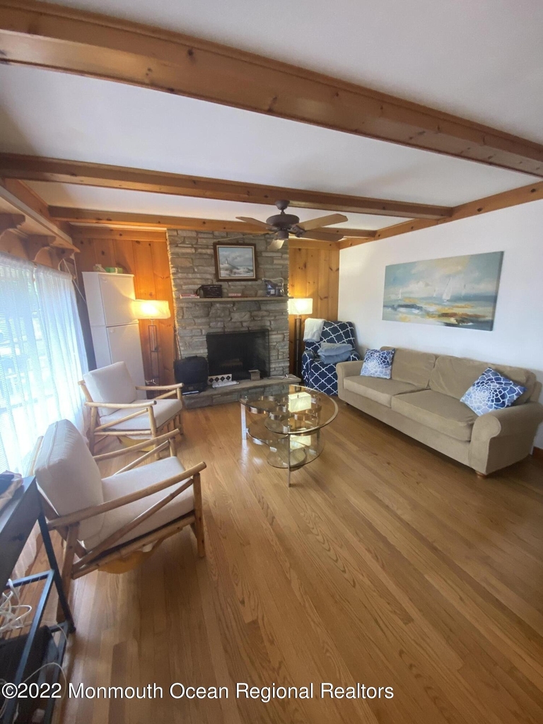 7 Campbell Court - Photo 3
