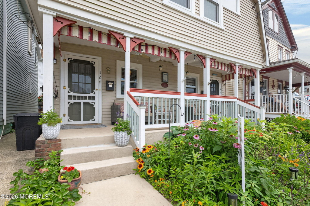 124 Broadway - Photo 0