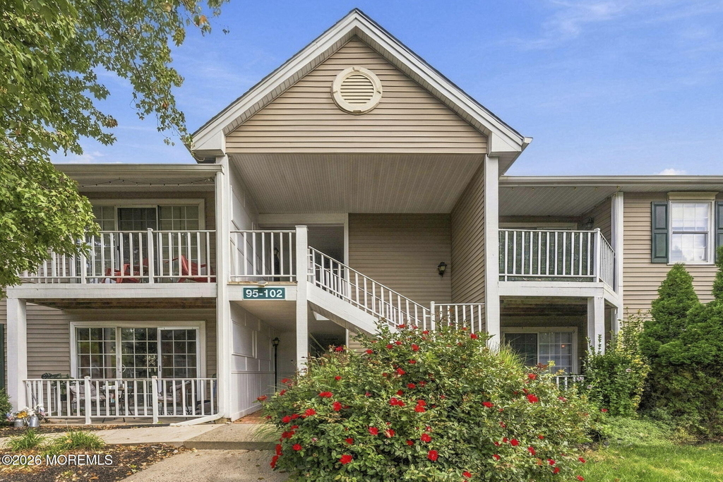 101 Beaumont Court - Photo 0
