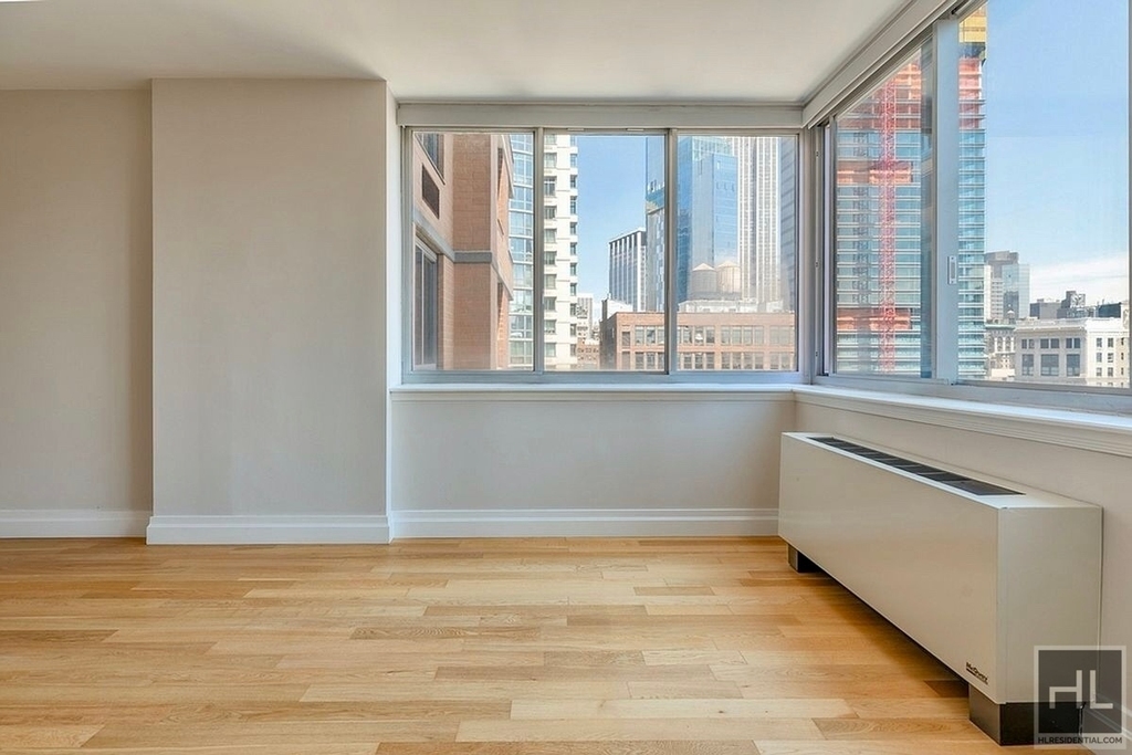 6th Avenue - Photo 2