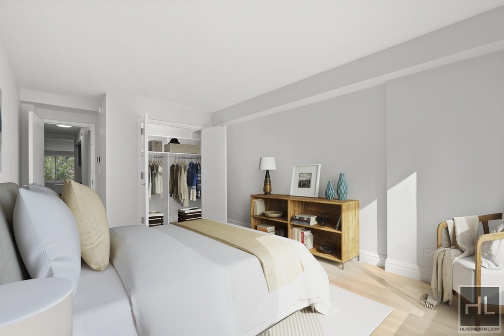 East 51st Street - Photo 2