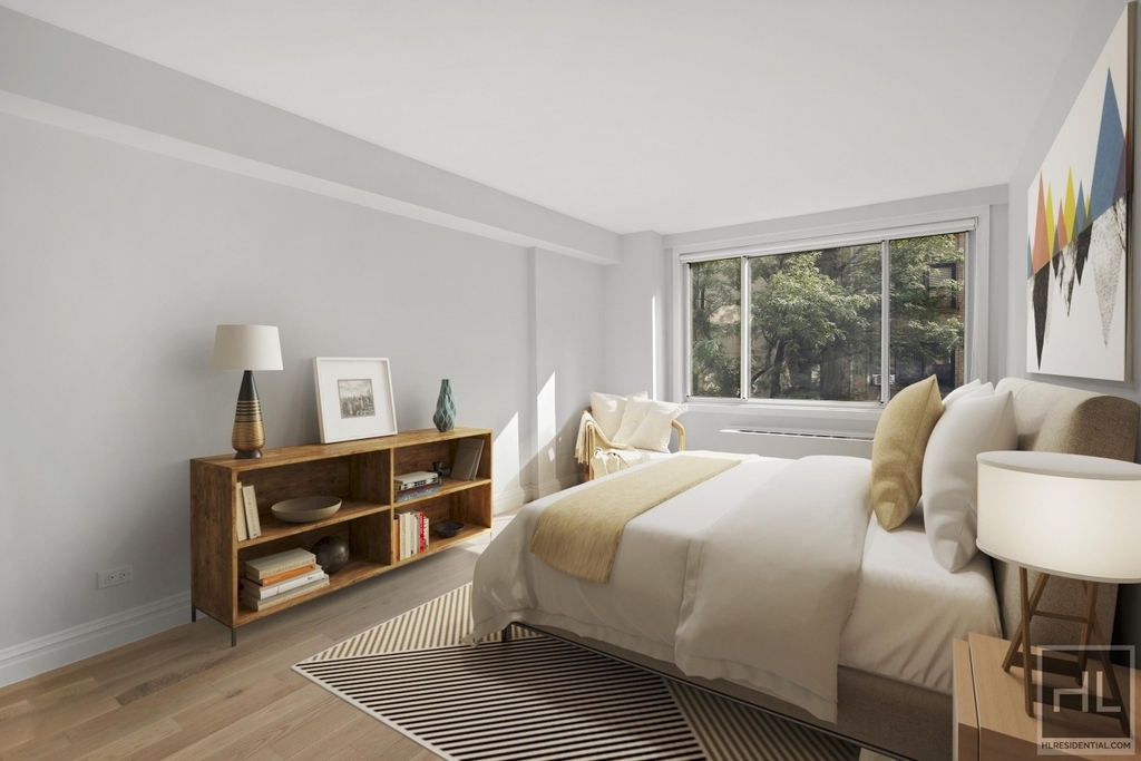 East 51st Street - Photo 3