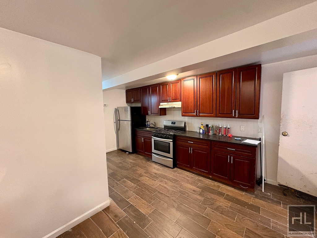 Longfellow Avenue - Photo 7