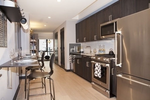 West End Avenue - Photo 1