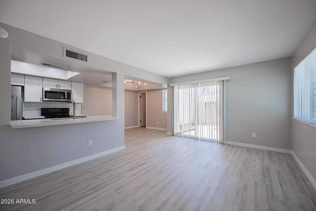 4403 E Riverside Street - Photo 2