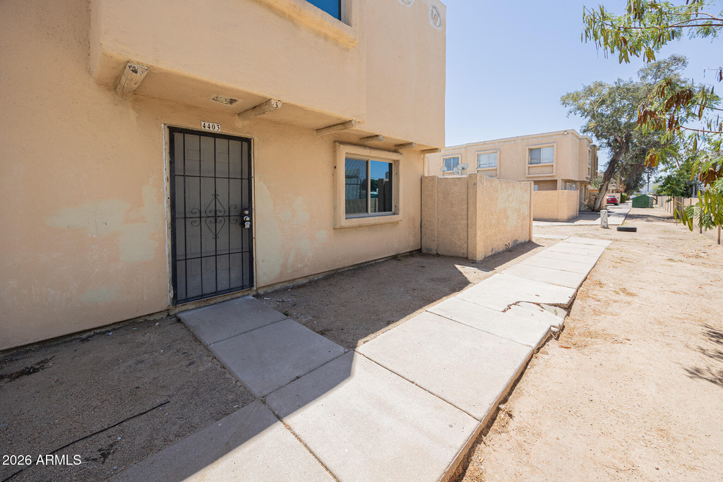 4403 E Riverside Street - Photo 1
