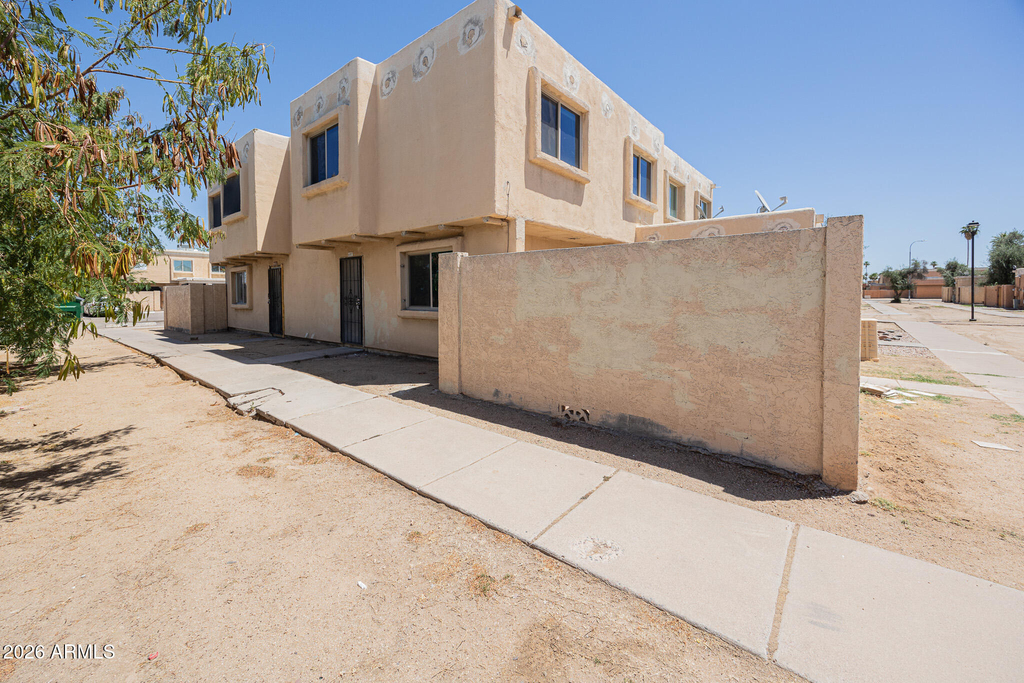 4403 E Riverside Street - Photo 0