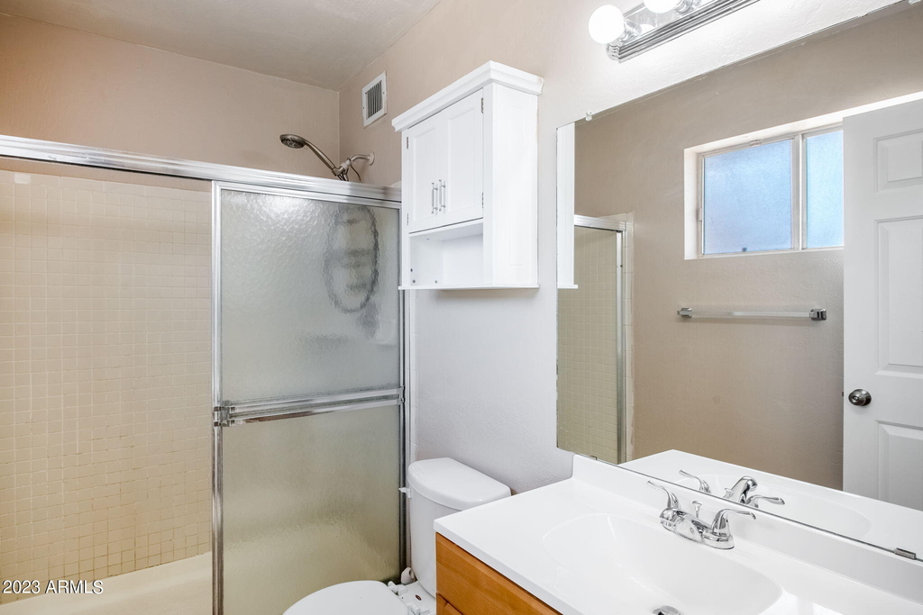4662 W Kings Avenue - Photo 17