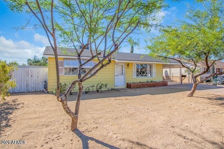 1629 W Bentley Street - Photo 2