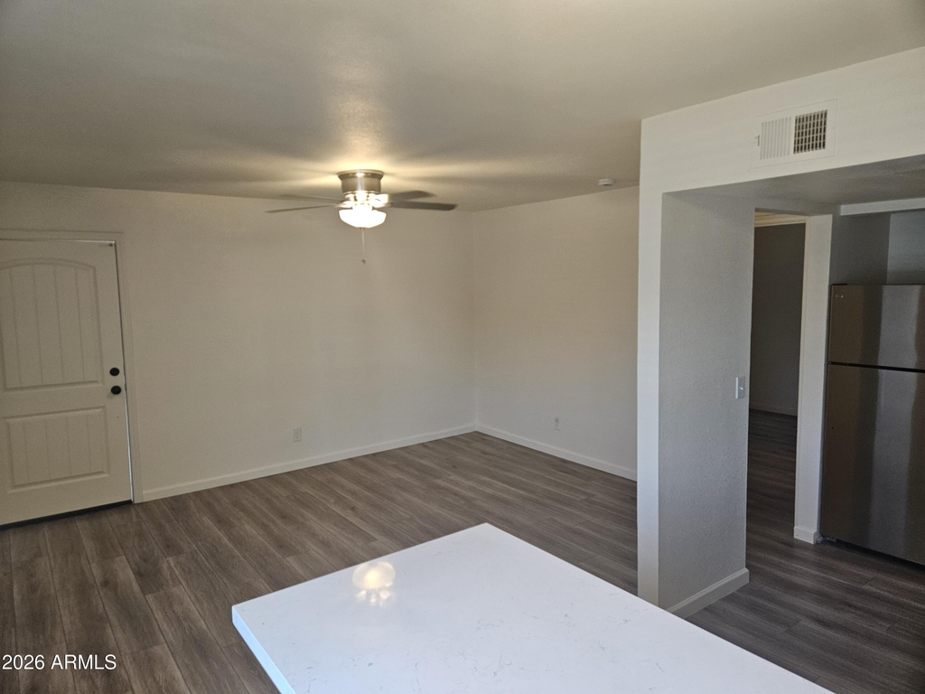 1330 E Highland Avenue - Photo 7