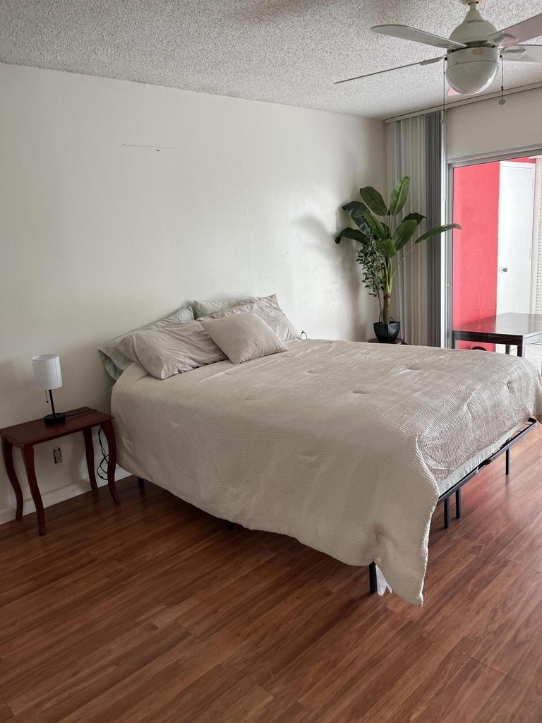 3871 Via Poinciana - Photo 8