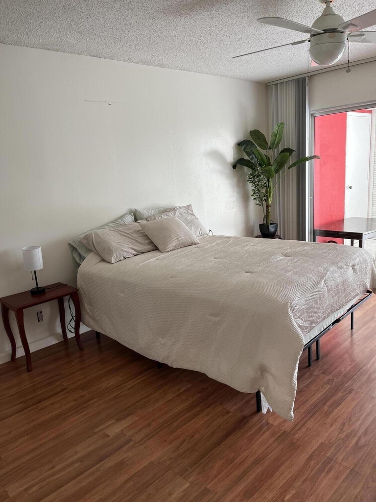 3871 Via Poinciana - Photo 7
