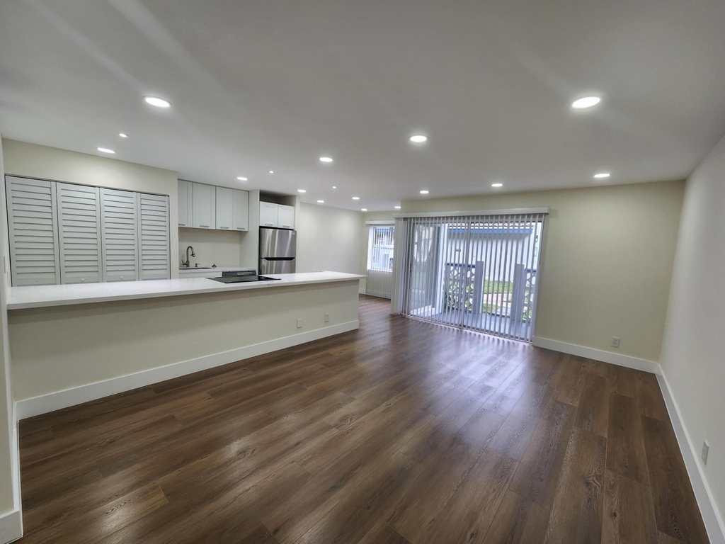 2011 Nw 46th Avenue - Photo 1