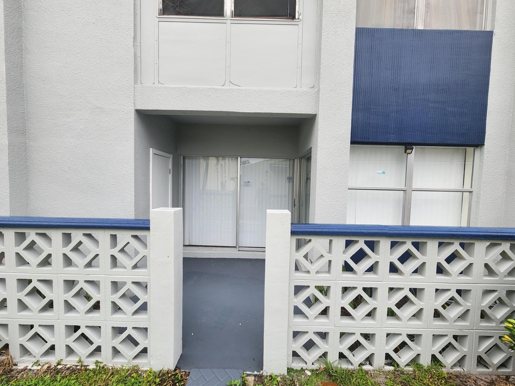 2011 Nw 46th Avenue - Photo 18