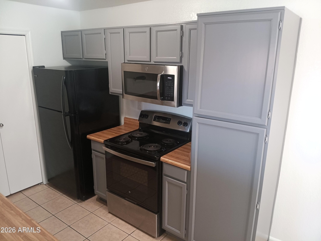 623 W Guadalupe Road - Photo 12