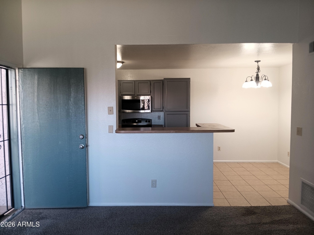 623 W Guadalupe Road - Photo 15