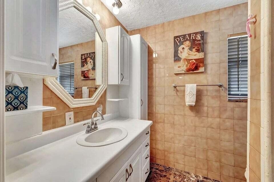 7187 Thompson Road - Photo 35