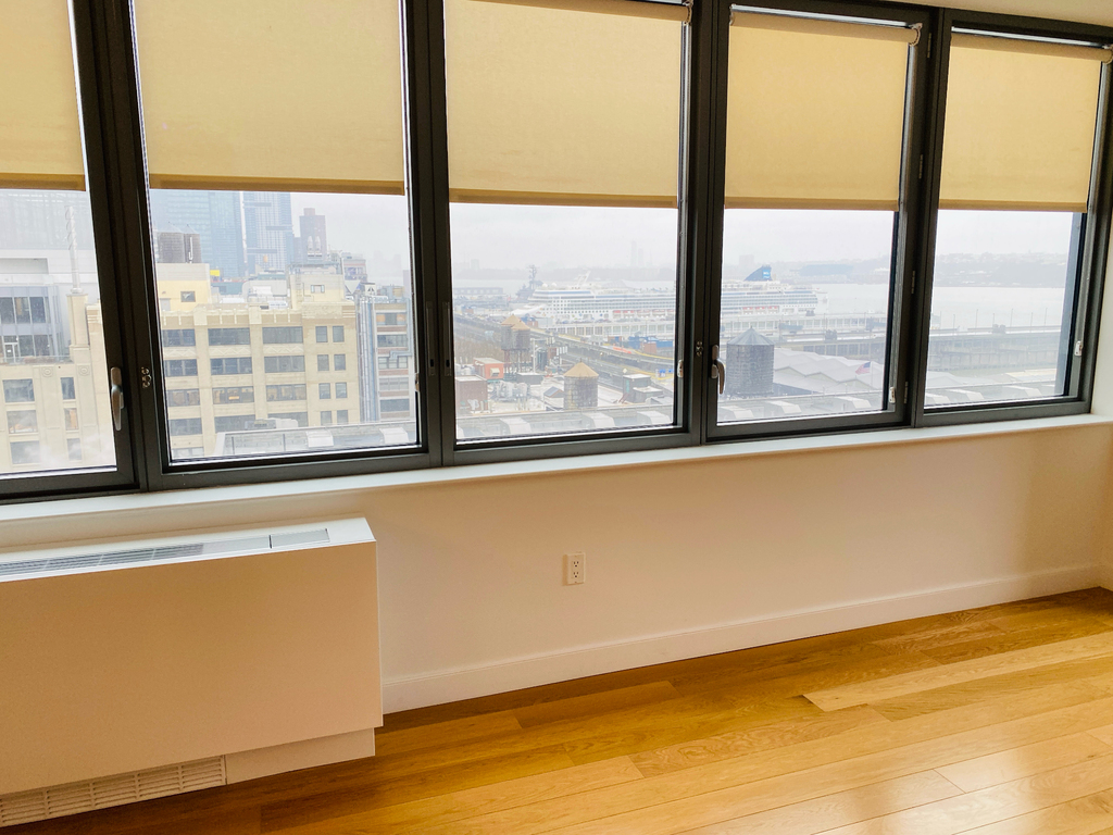 West 57th Street - Photo 3