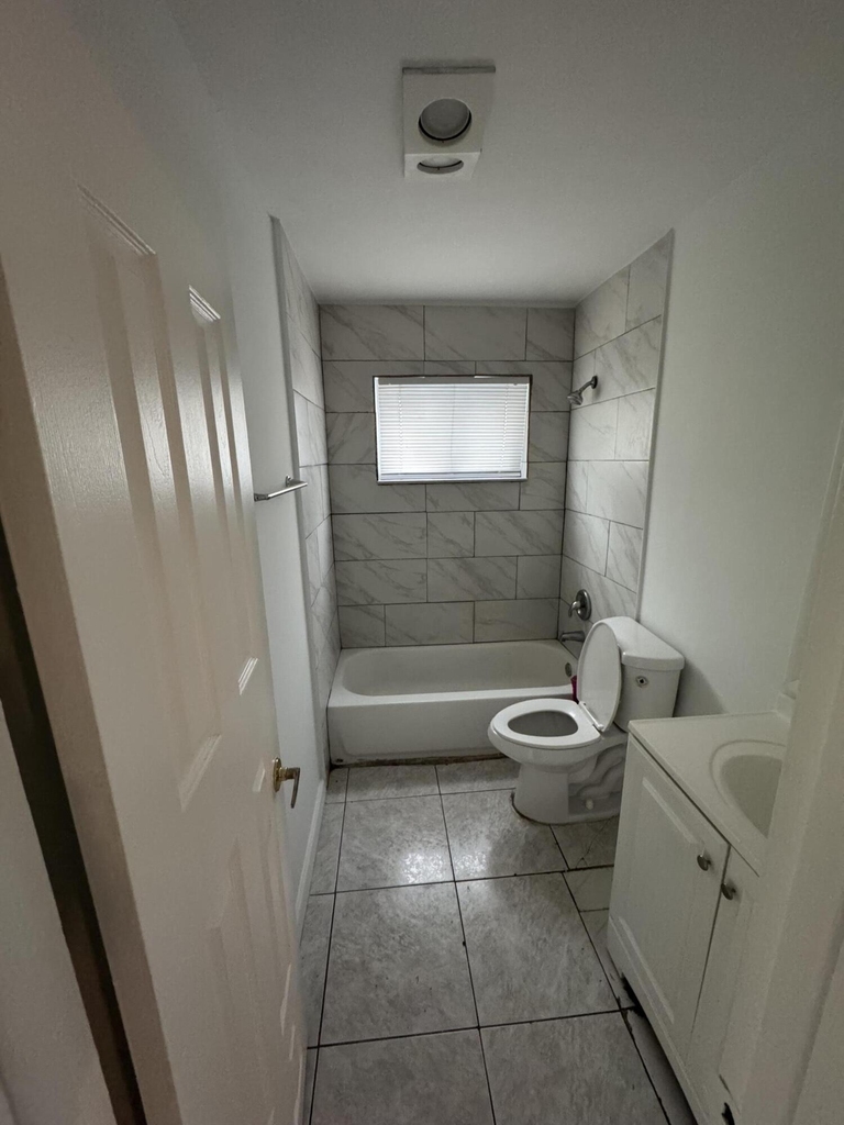 5215 Nw 16th Street - Photo 16