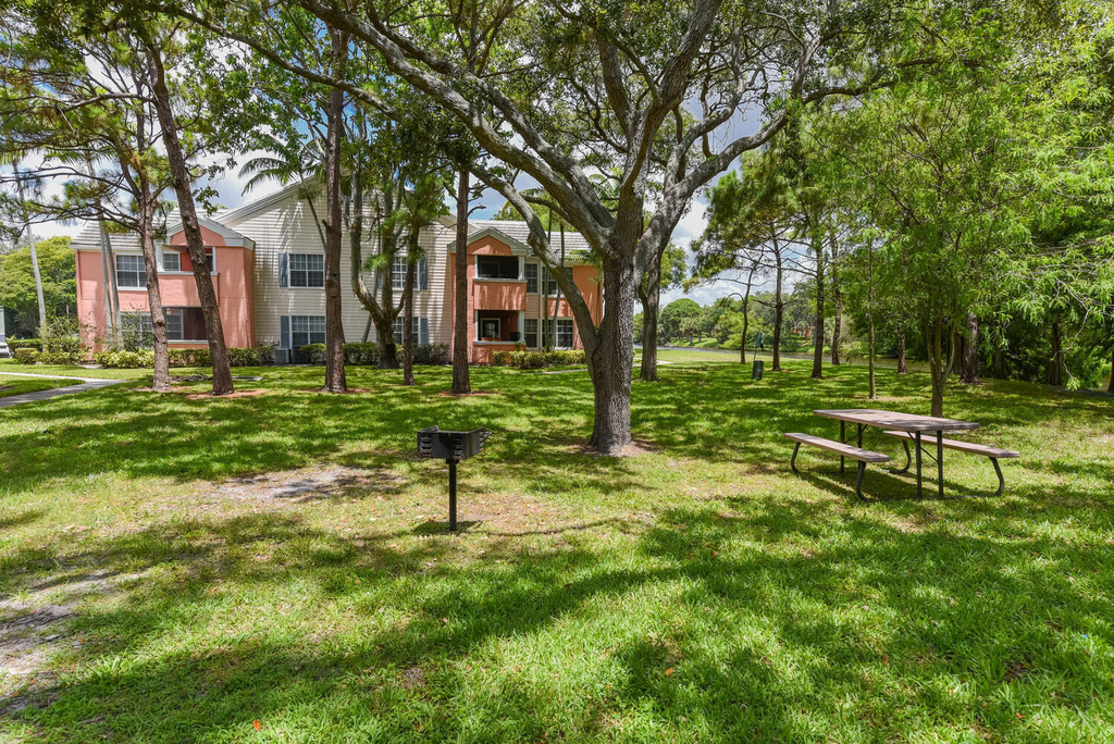 1001 Crystal Way - Photo 35