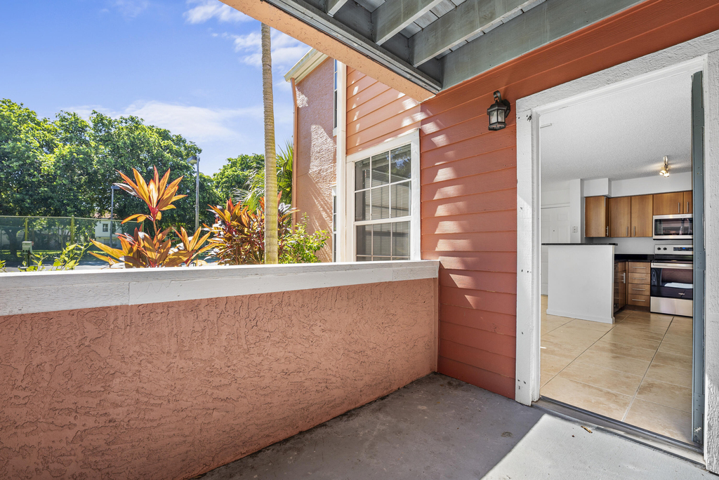 1001 Crystal Way - Photo 23