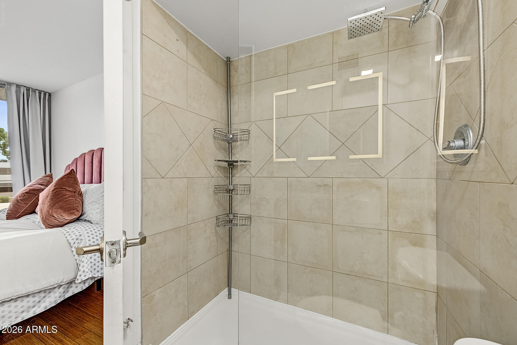 1225 E Medlock Drive - Photo 17