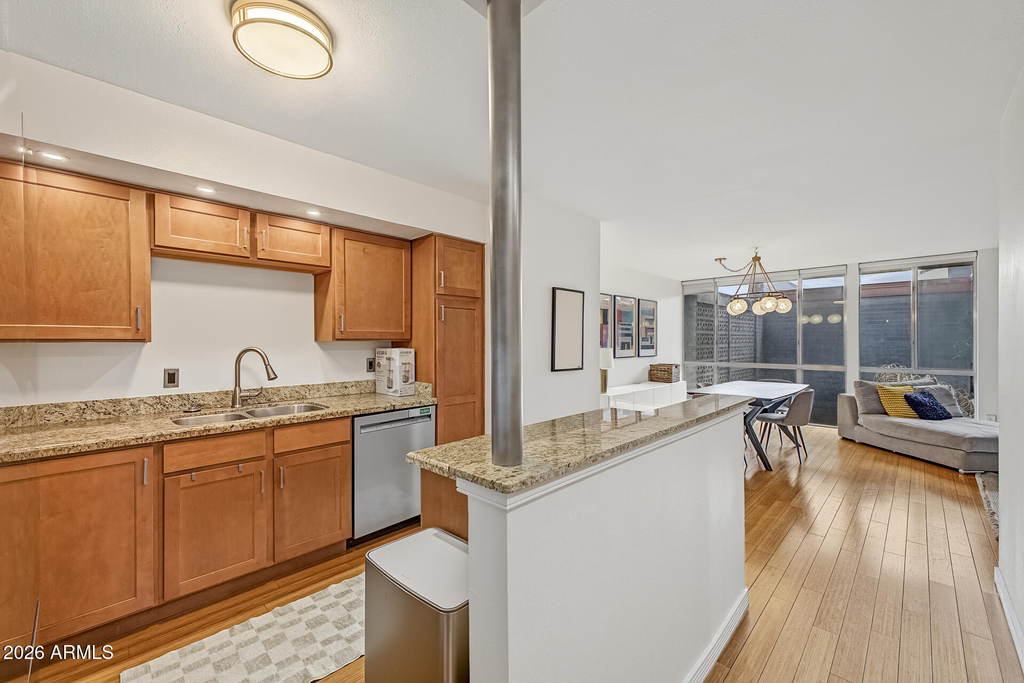 1225 E Medlock Drive - Photo 9