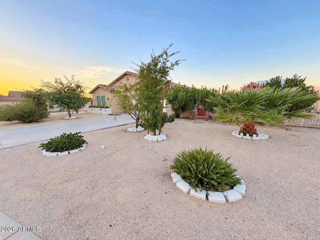 80 W Monte Cristo Drive - Photo 14