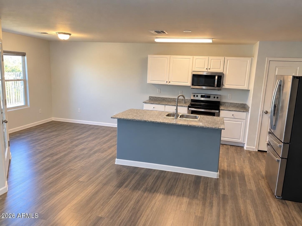 80 W Monte Cristo Drive - Photo 3