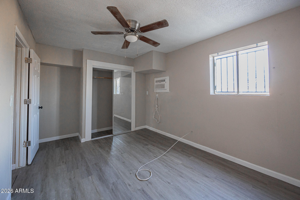 7153 N 62nd Avenue - Photo 9