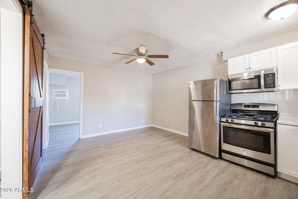 7153 N 62nd Avenue - Photo 3