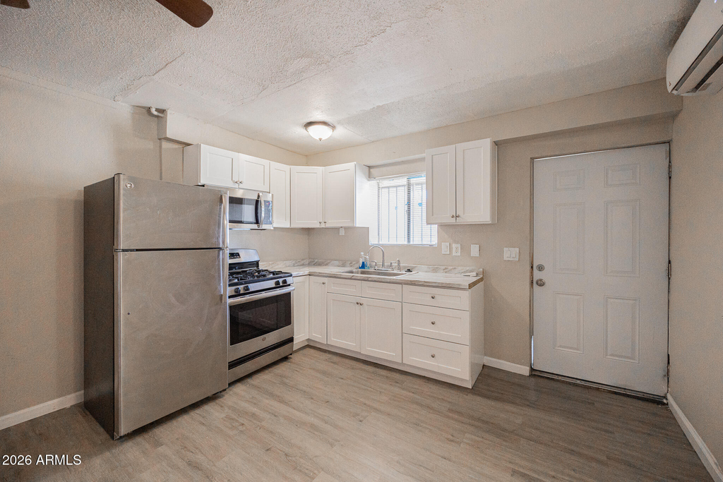 7153 N 62nd Avenue - Photo 4