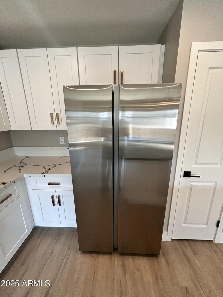 833 W Dobbins Road - Photo 6