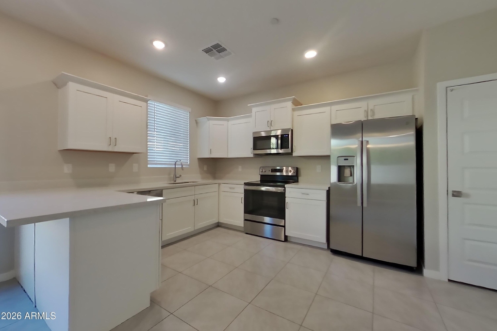 4536 E Grandview Street - Photo 3