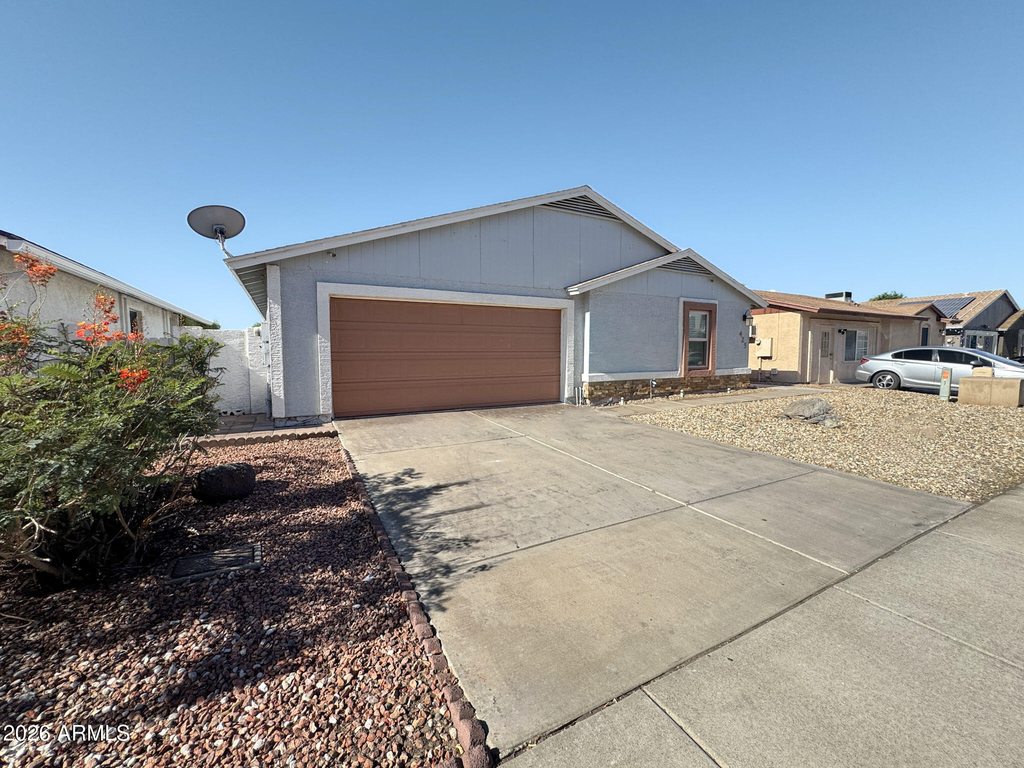 425 E Marco Polo Road - Photo 3